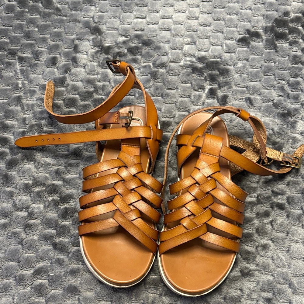 Wonder Nation Brown Strappy Sandals